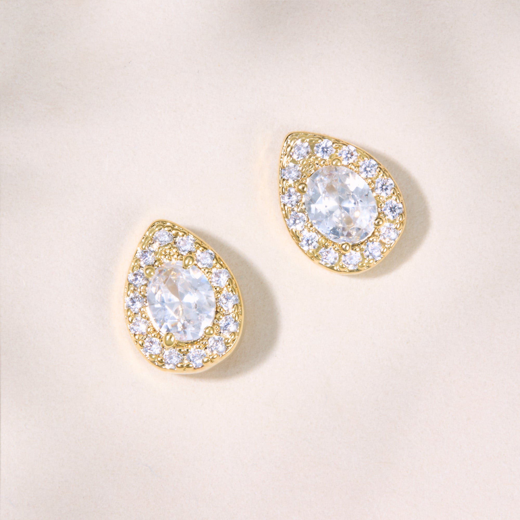 Noemi II zirconia teardrop stud earrings (gold) | Liberty in Love