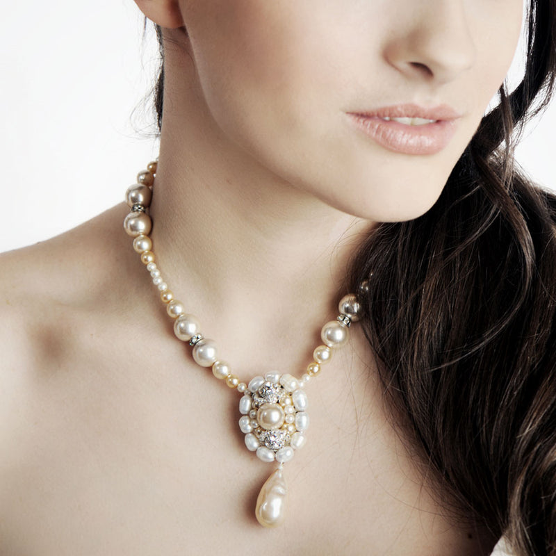 Marlene vintage pearl and swarovski necklace - Liberty in Love