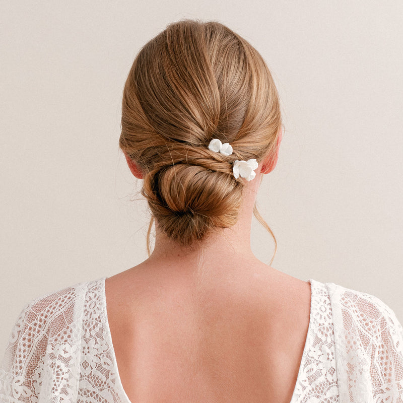 Marguerite I clay flower hair pins - Liberty in Love