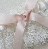 Fondant lace garter with silk bow - Liberty in Love
