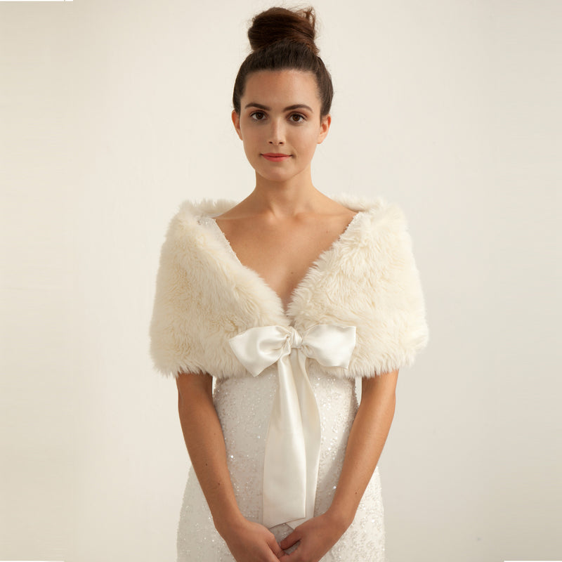 Ivory faux fur bridal stole (with long pile fur) - Liberty in Love