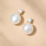 Amara dainty pearl earrings (gold)