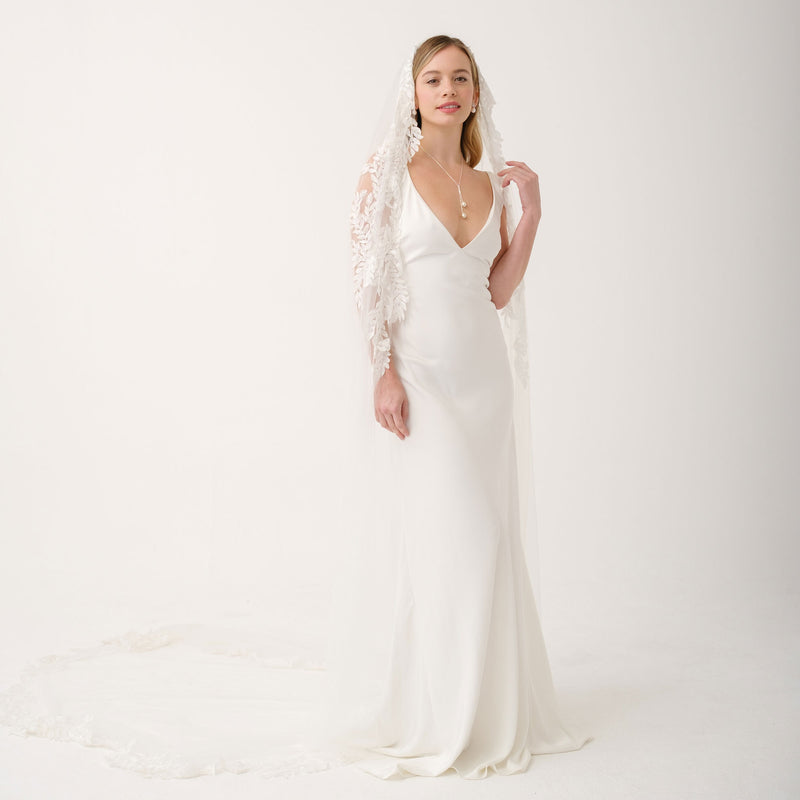 Autumn leafy lace edge long veil