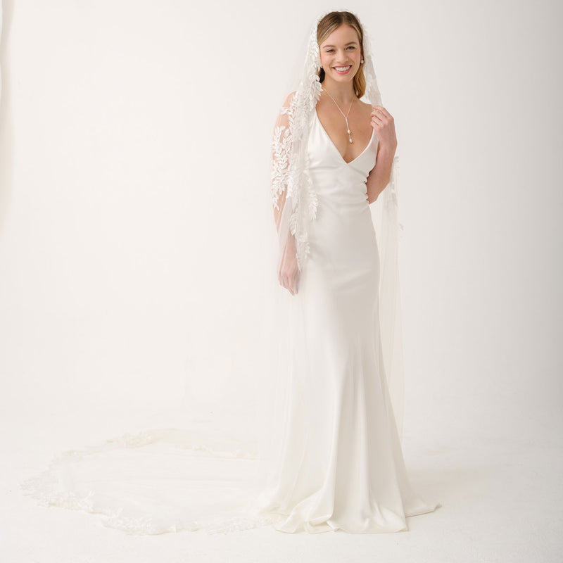 Autumn leafy lace edge long veil