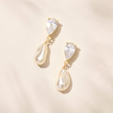 Avrie short drop baroque pearl earrings (gold)