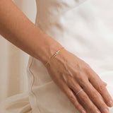 Cambridge graduated bezel zirconia bracelet (gold)