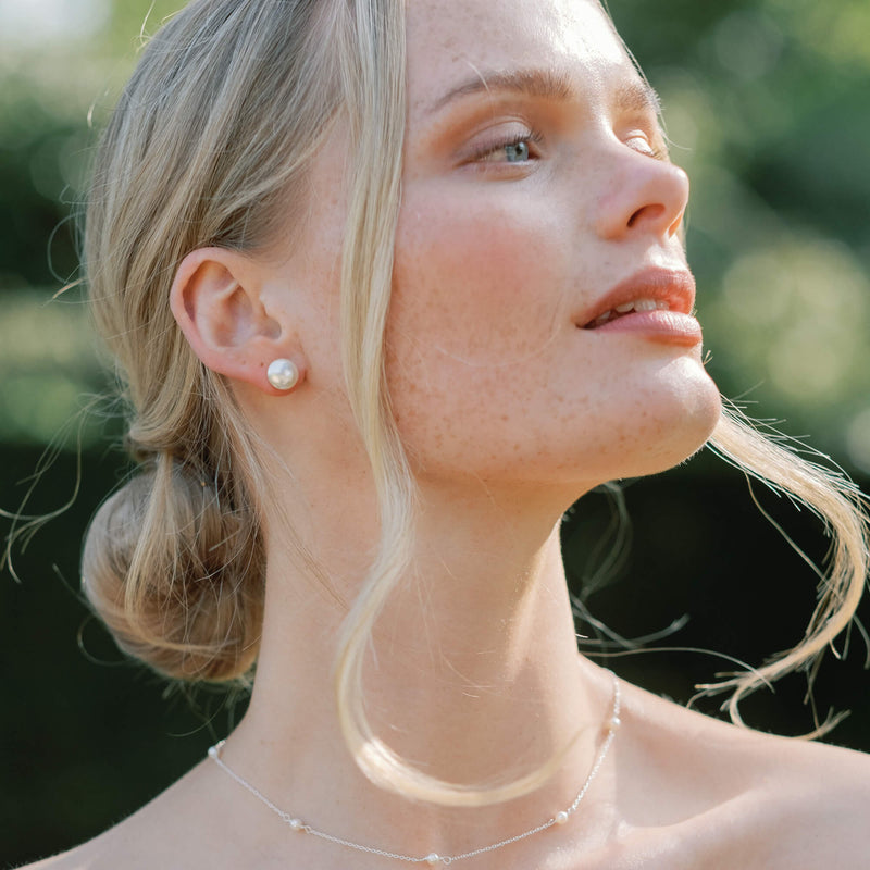 Flat Button Pearl Stud Earrings Gold – Aria Liberty in Love