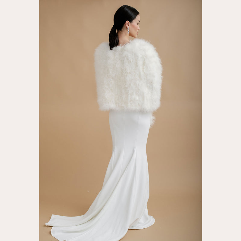 Ivory feather bridal cape - Liberty in Love