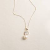 Muse square zirconia pearl earrings and pendant set (silver)