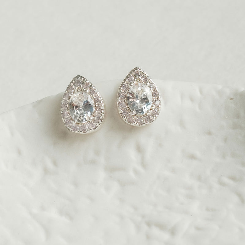 Noemi II zirconia teardrop stud earrings (silver) - Liberty in Love
