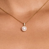 Nura baguette pearl drop pendant necklace (gold)