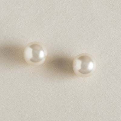 Pearl button stud earrings (silver/gold)
