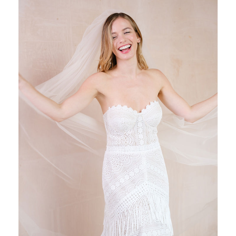 Phoenix single tier raw edge long veil - Liberty in Love