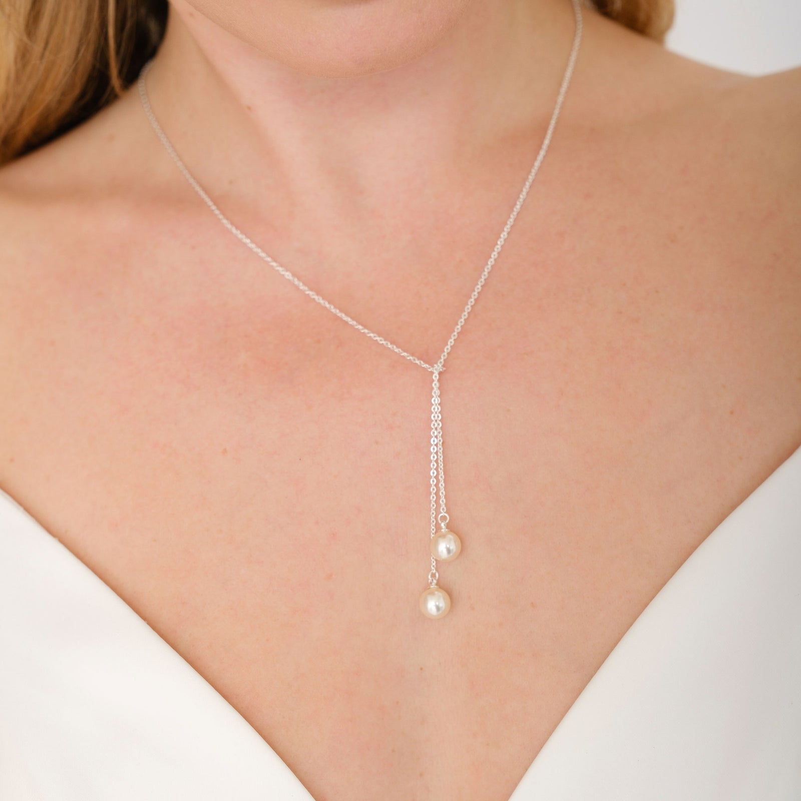 Round pearl droplet lariat necklace (silver) Aria – Liberty in Love