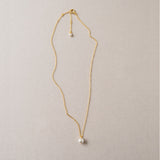 Single round pearl pendant necklace (gold) - Liberty in Love