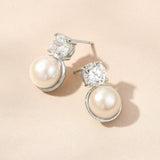 Veda large pearl and brilliant-cut crystal earrings (silver)