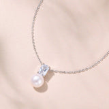 Vela zirconia and pearl pendant necklace (silver)