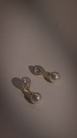 Coco pearl drop earrings (gold)