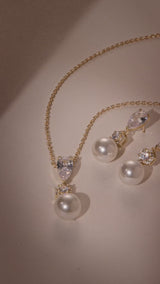 Avery III pear crystal pearl bridal jewellery set (gold)