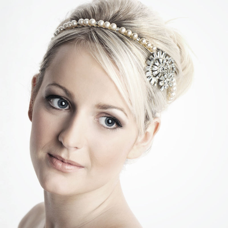 Vintage hollywood brooch pearl headband - Liberty in Love