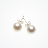 Ivory elegance pearl earrings (silver) - Liberty in Love