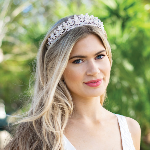 Alexandracrystalregalbridaltia