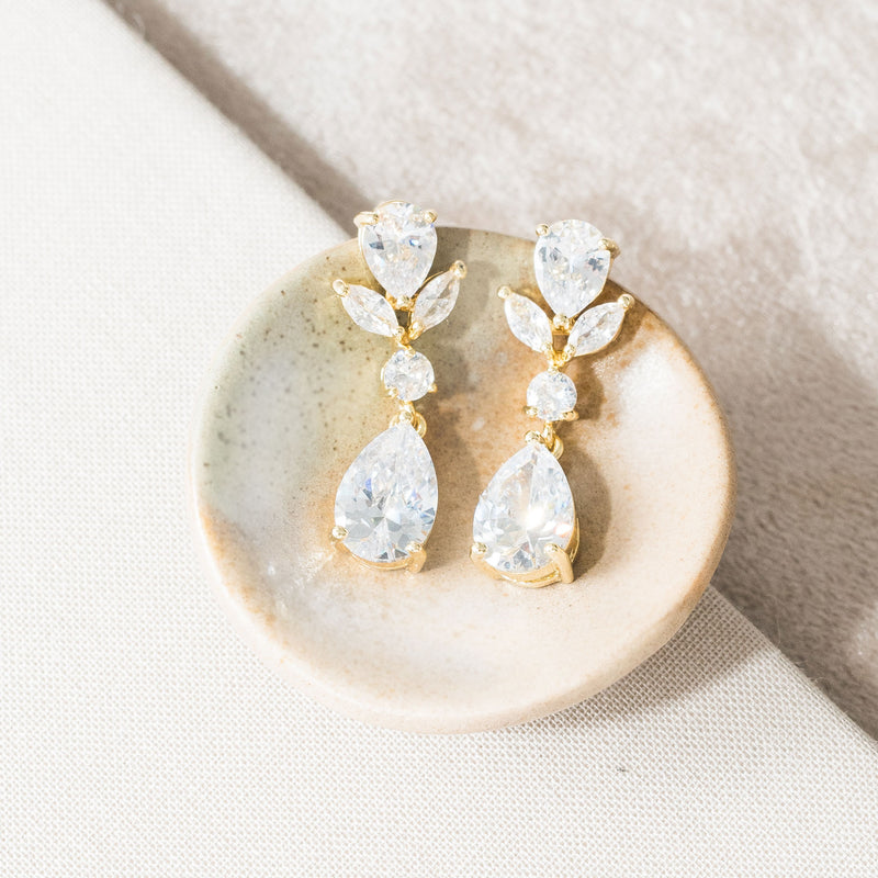 Aurora teardrop earrings (gold) - Liberty in Love