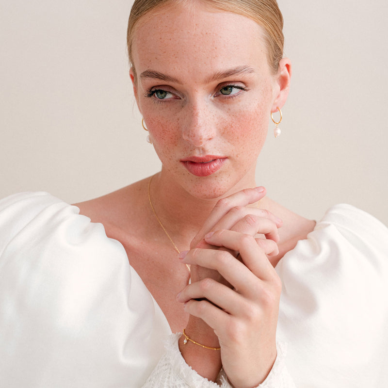 Baroque pearl hoop earrings (gold) - Liberty in Love