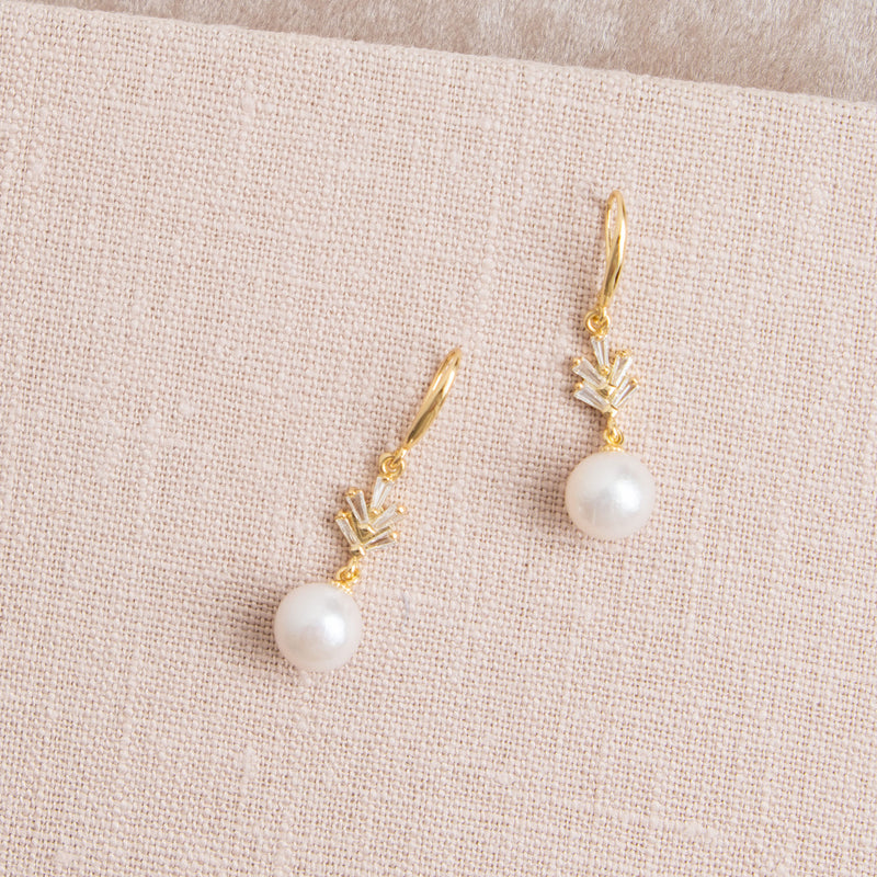 Crystal fan pearl drop earrings (gold) - Liberty in Love