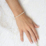 Carlisle pearl delicate toggle bracelet (gold) - Liberty in Love