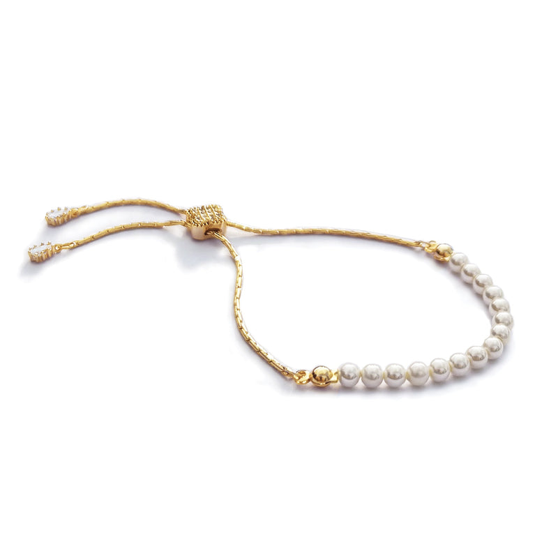 Carlisle pearl delicate toggle bracelet (gold) - Liberty in Love