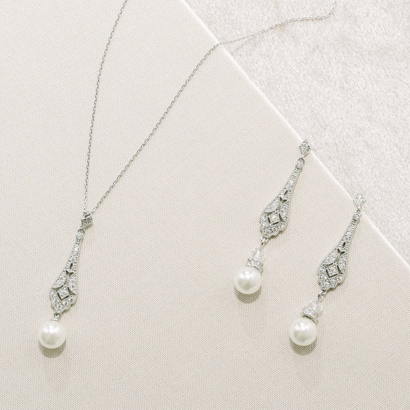 Cassia antique pearl pendant necklace (silver) - Liberty in Love