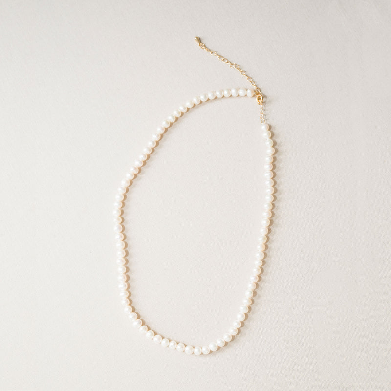 Freshwater pearl necklace (gold) - Liberty in Love