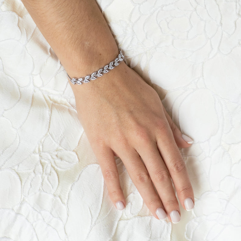 Glastonbury crystal leaves toggle bracelet - Liberty in Love