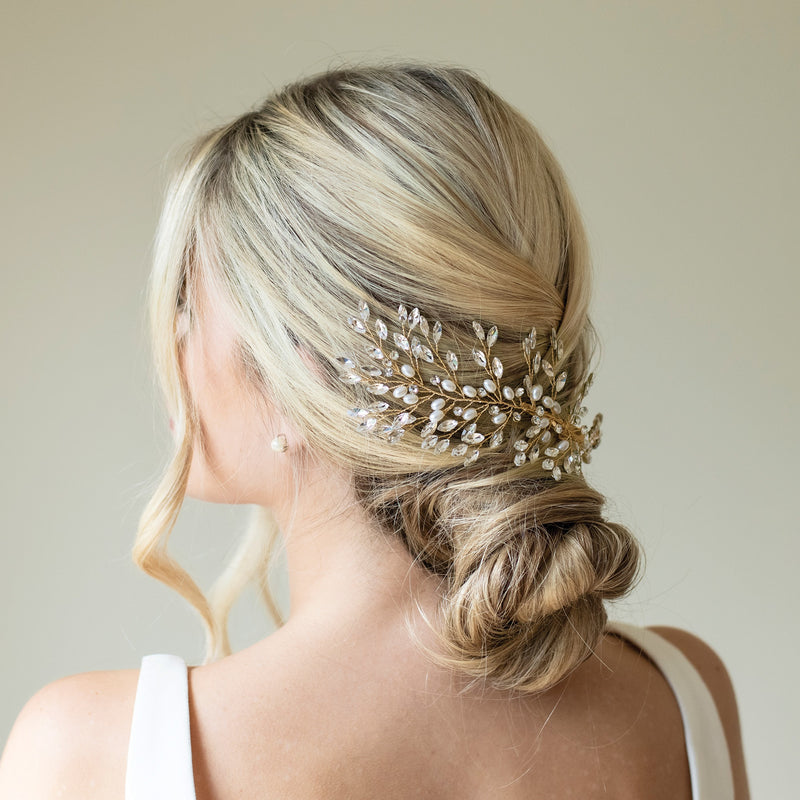 Pearl serenade crystal spray clip (gold) - Liberty in Love