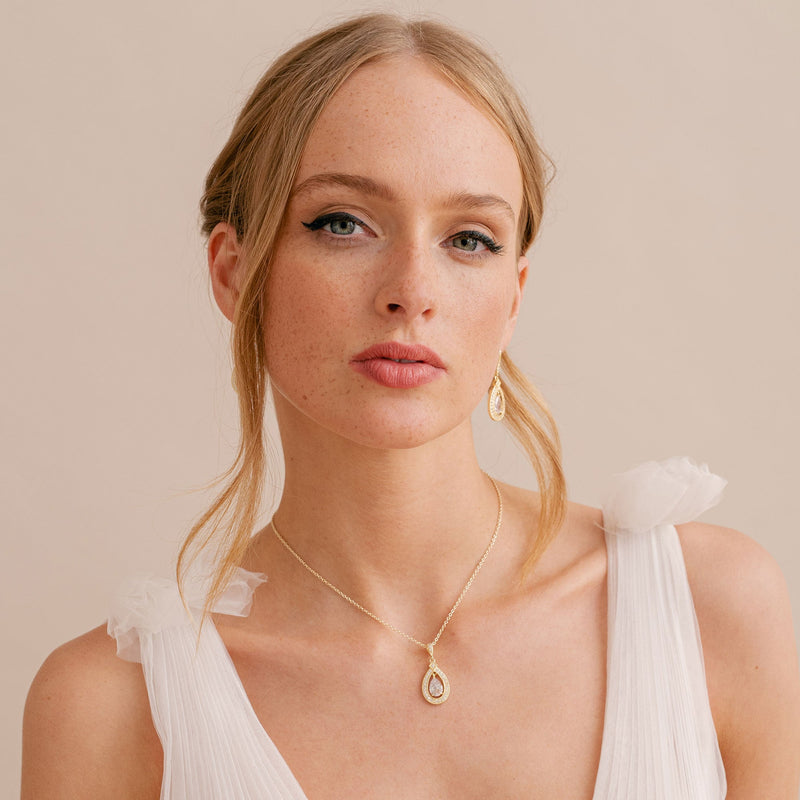 Lilibeth earrings and pendant jewellery set (gold) - Liberty in Love