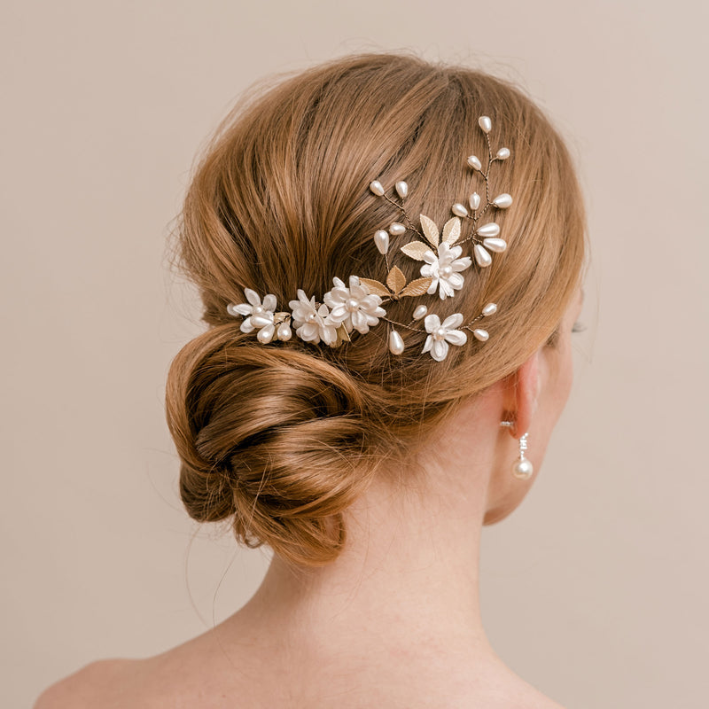Magnolia floral pearl hair comb - Liberty in Love