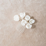 Marguerite II clay flower small hair comb - Liberty in Love