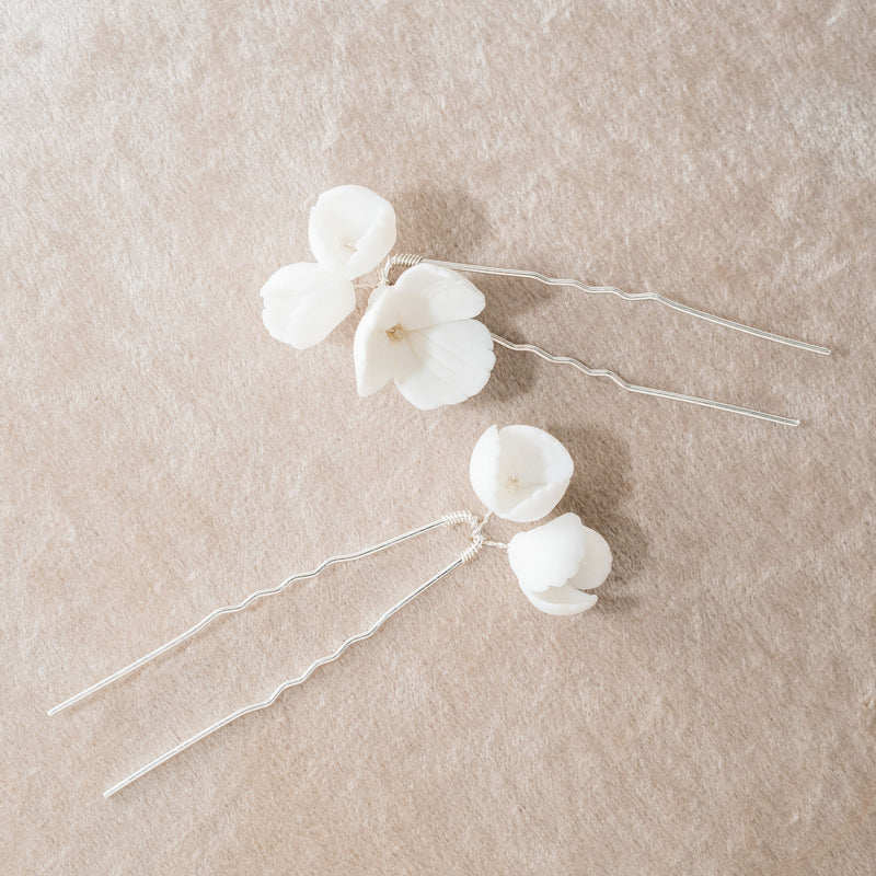 Marguerite I clay flower hair pins - Liberty in Love