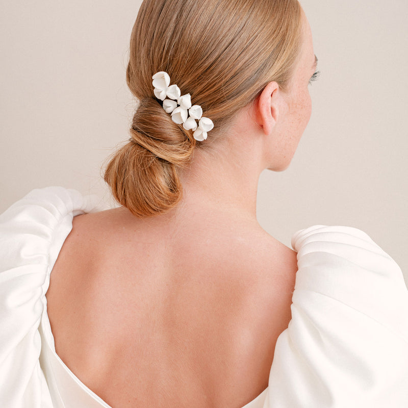 Marguerite III clay flower hair comb - Liberty in Love