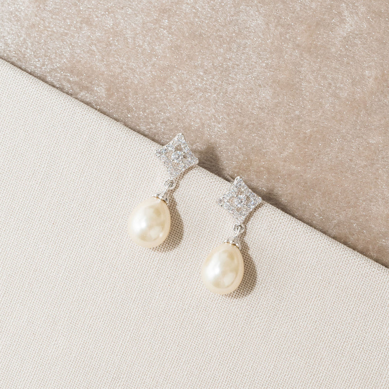 Morocco pearl drop earrings - Liberty in Love