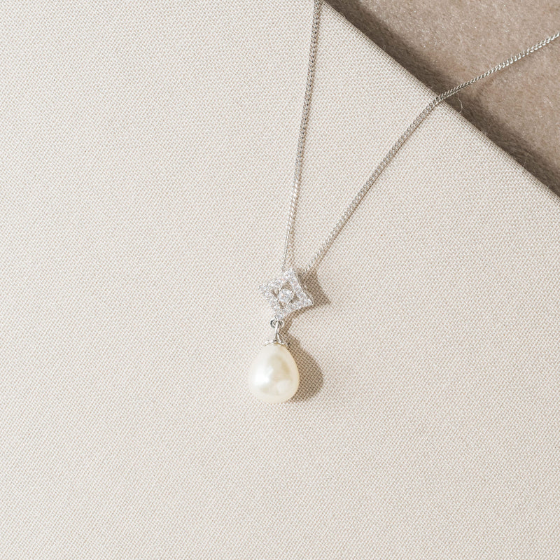 Morocco pearl bridal jewellery set - Liberty in Love