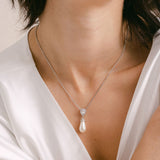 Noemi I teardrop pearl necklace (silver) - Liberty in Love