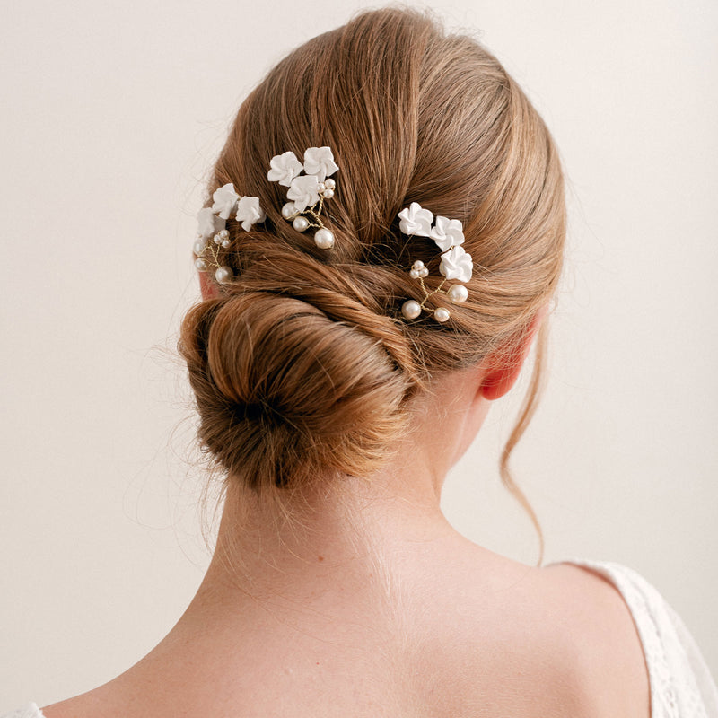 Porcelain flower hair pins (gold) - Liberty in Love