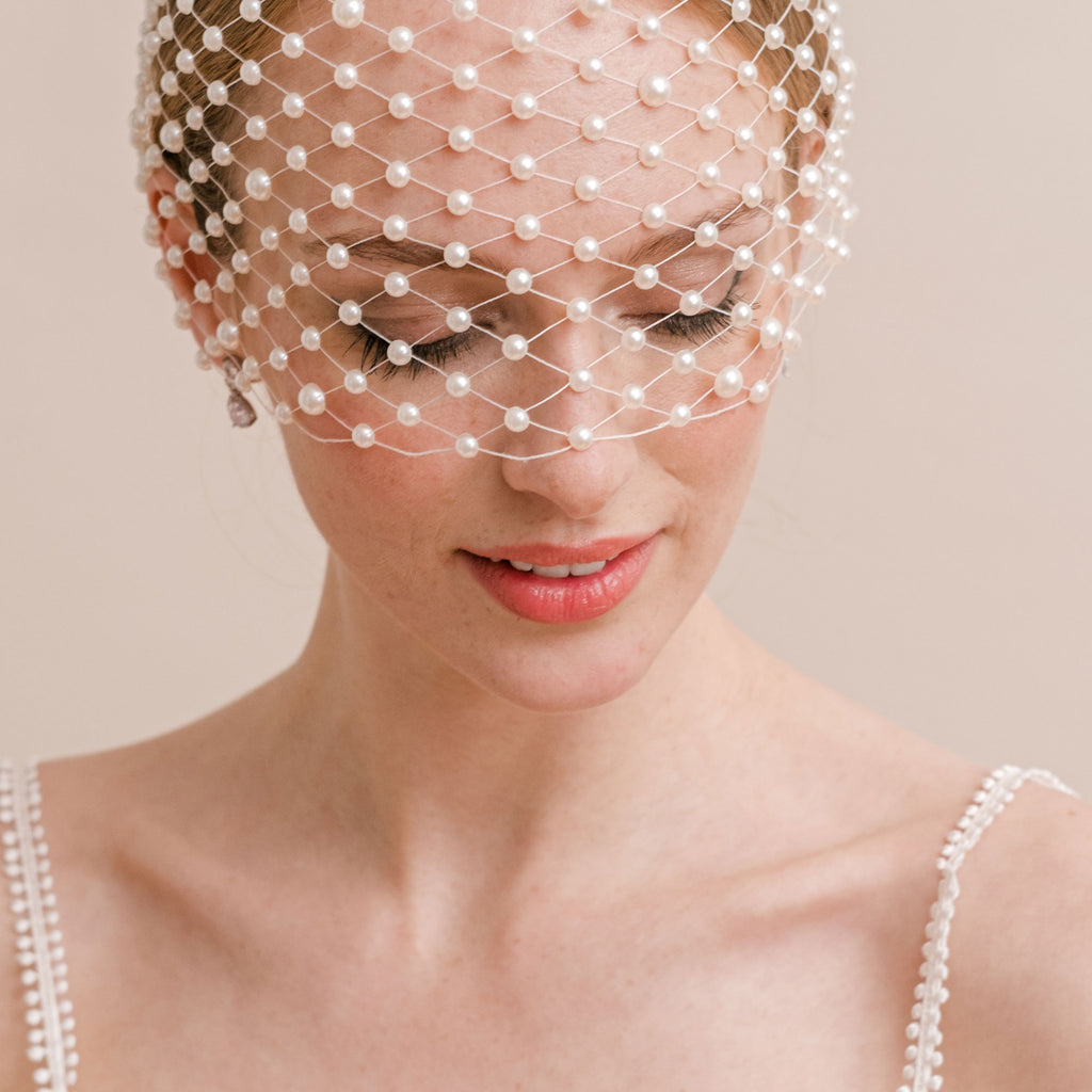 Pearl birdcage veil Aria Liberty in Love