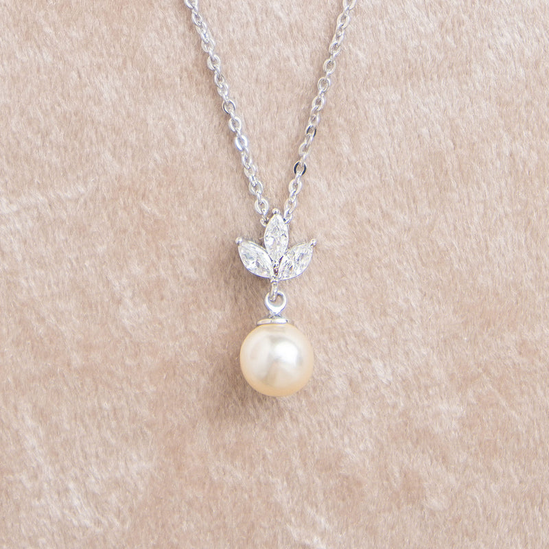 Romy navette pearl drop necklace (silver) - Liberty in Love