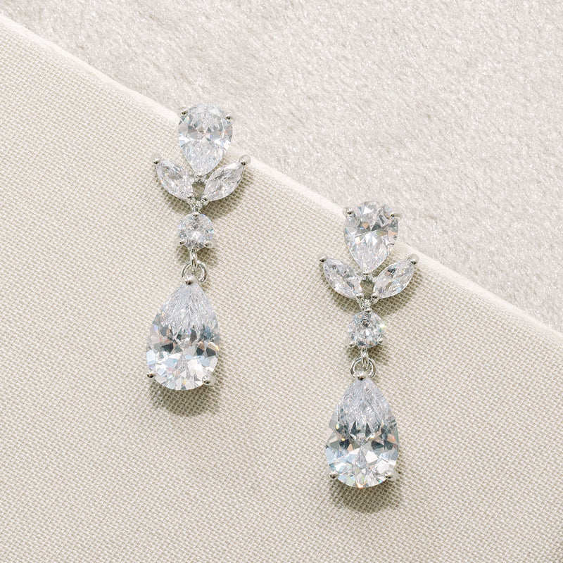 Aurora teardrop earrings (silver) - Liberty in Love