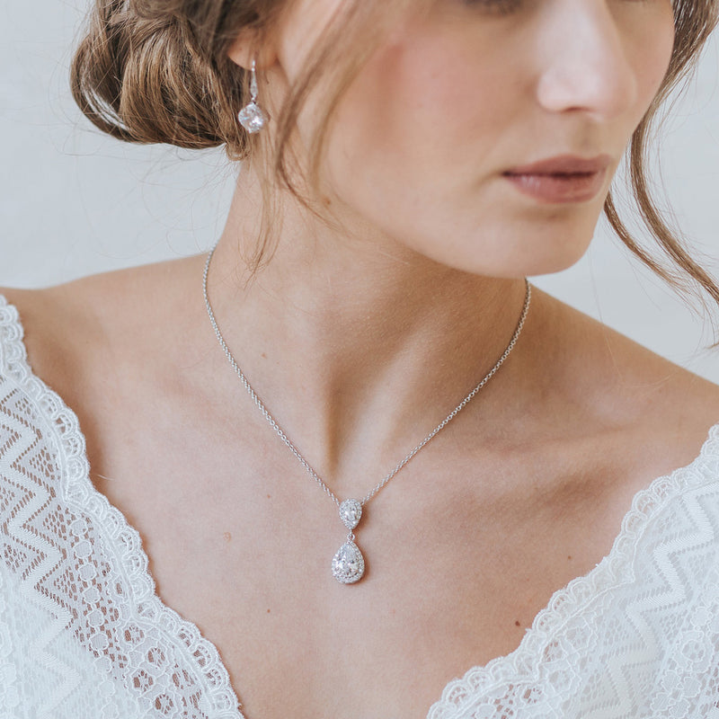 Alma CZ pendant necklace  (silver) - Liberty in Love