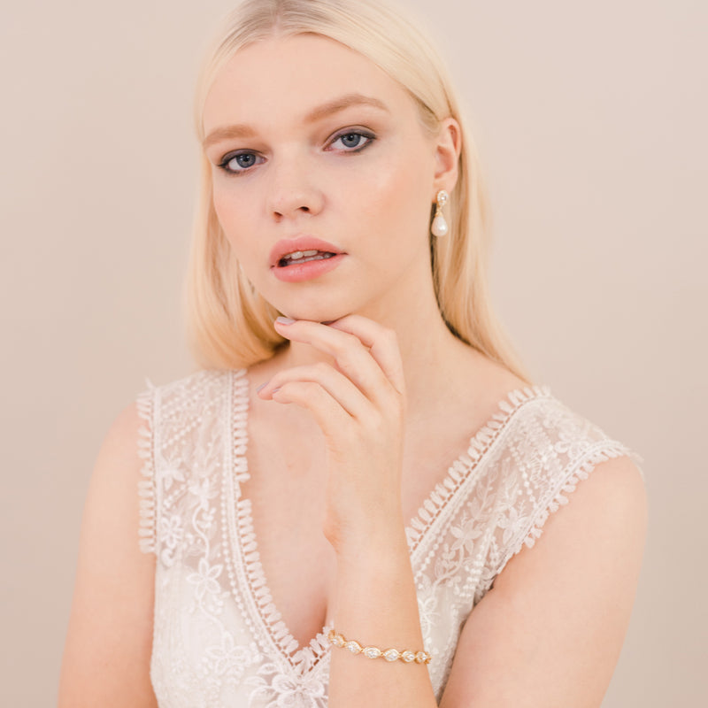 Ambrosia and Promise gold bridal jewellery set - Liberty in Love