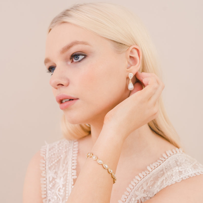 Ambrosia and Promise gold bridal jewellery set - Liberty in Love